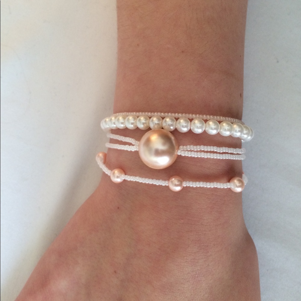 White and Pink Pearl Bracelet Set